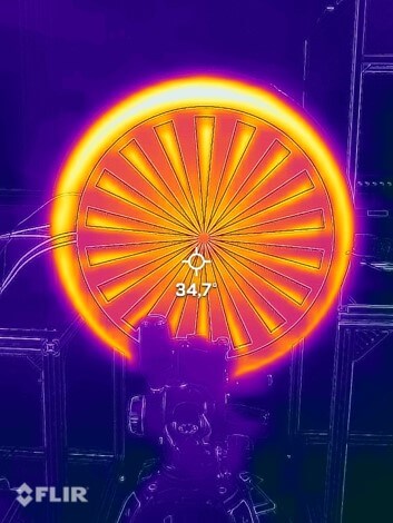 Thermal imaging with hot plates for camera alignment. camera alignment